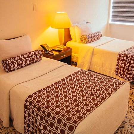 Hotel Tequendama Inn Estacion Buenaventura Esterno foto