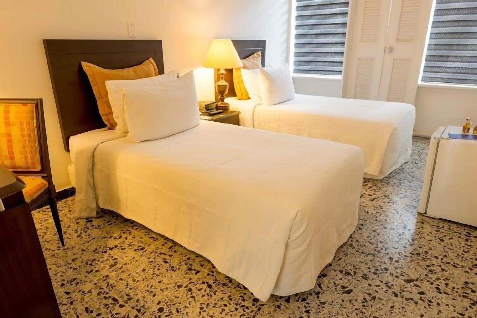Hotel Tequendama Inn Estacion Buenaventura Esterno foto