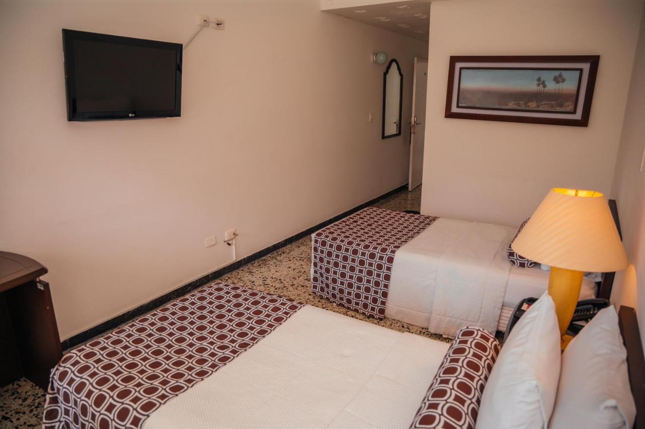 Hotel Tequendama Inn Estacion Buenaventura Esterno foto